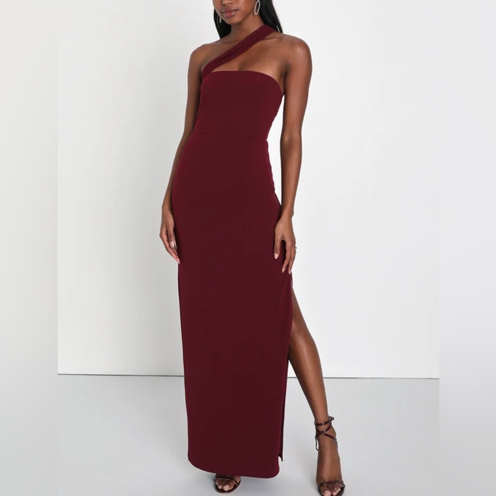 Lulu’s Hold Your Attention Burgundy One-Shoulder Sleeveless Maxi Dress